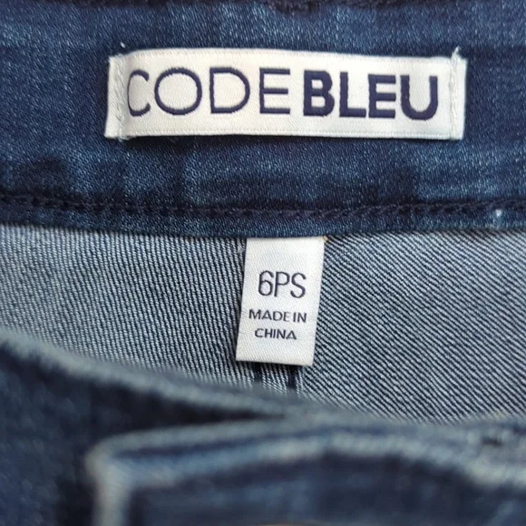 Like New Code Blue Chelsea Classic Straight Jeans 6P - Picture 4 of 8